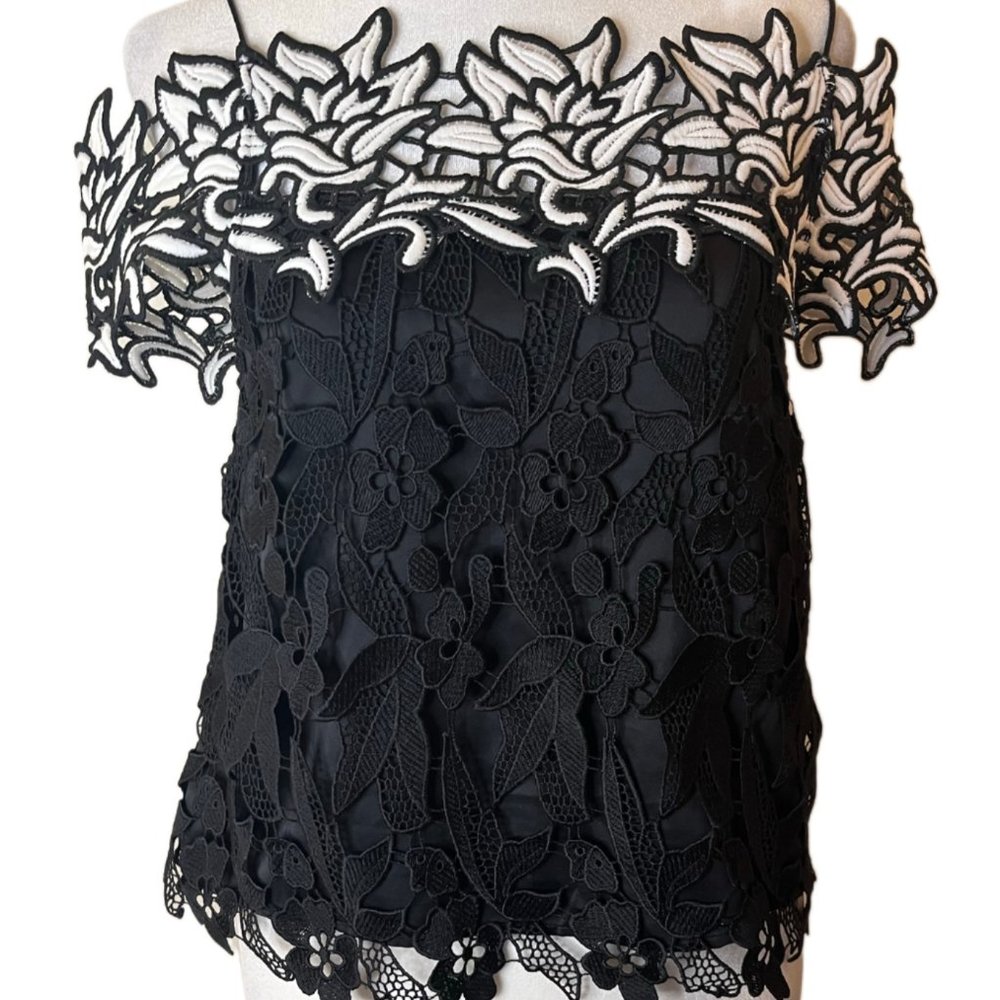 Topshop Black & White Floral Lace Cold Shoulder / Spaghetti straps  Top  Size 2 - Picture 5 of 14